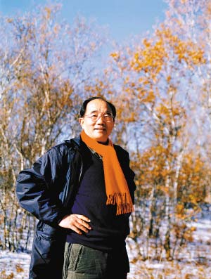 首页 新闻中心 文化新闻 点击查看其它图片   前文化部副部长高占祥