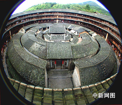 客家土楼:大家庭小社会和谐相处的典范