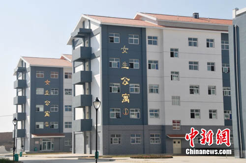 探访兰州新区舟曲中学:"新舟"托起新希望(6)