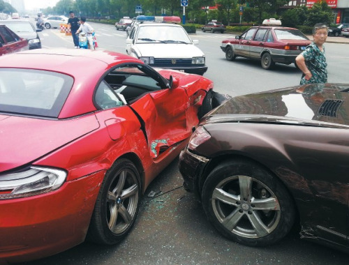 ���Ӷ����ݰ����������׷��ײ�º�������ȥ��ͼ��