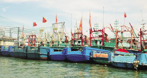 �����ࡱЯ�����Ϯ������2������洬ȫ���ظ۱ܷ�