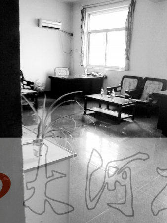 河南纠风办暗访正阳烟草局设备被抢询问考勤遭拒(图)