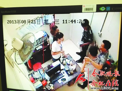 �����ӳ��е��Ա�����Ϊ��ֹ�����ĳֵ����٣�ͼ��