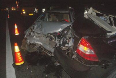 ����·��5������ײ��Ҿ�2�˿��³��鿴��ײ����ͼ��