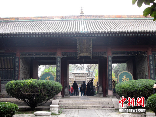 ��˿��֮·�ɷ����߽�����������������£�ͼ��