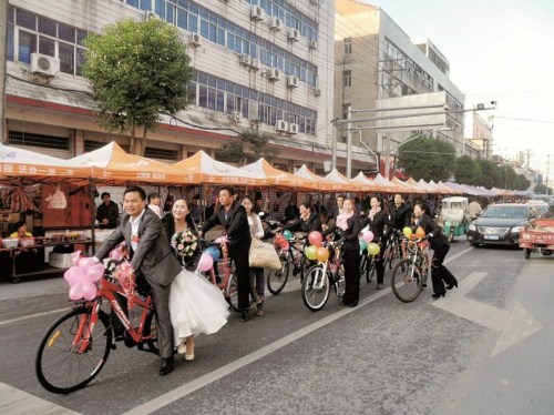 ����һ������10�����г�ӭ������·�������޵�̼��ͼ��