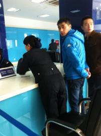 四川致7死罐车司机儿子:有辆小轿车超车父亲没刹住(图)