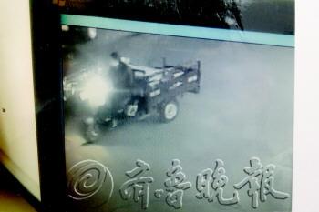 ���Ӿƺ�����ײ��һ������10�´���Ӥ������ͼ��