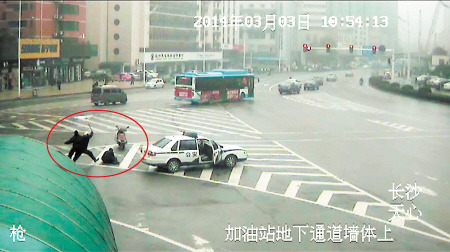 ��ɳ����Υ�±��۳����ֳָֽ�򵹽�����ͼ��