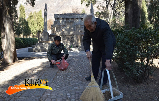 86�������ػ���Ȩ����Ĺ60�ؼ�����У�ͼ��