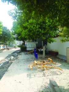 �Ͼ�С��������ʩ�𻵶ཡ�����ĳɹ������¼ܣ�ͼ��