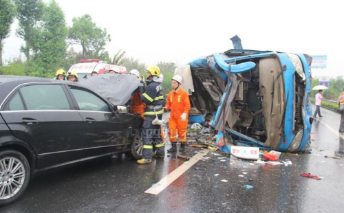 ������ٴ�Ͳ෭�����������������һ�����ˣ�ͼ��