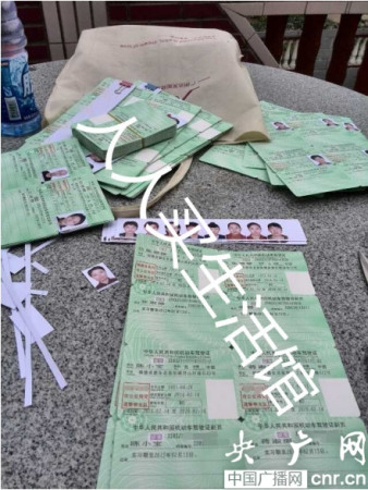 必须依法经过培训学习,考试合格后,才能取得摩托车驾驶证