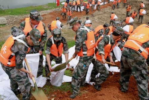 �����з�Ѵ����Ӧ����Ԯʵ���������������У�ͼ��