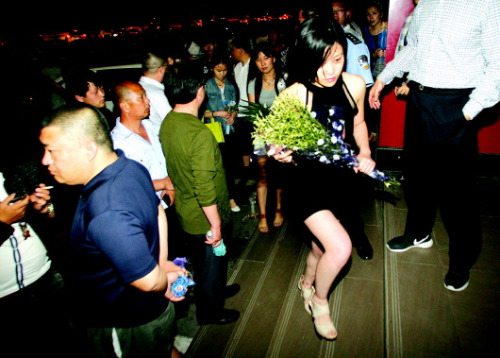 山东招远杀人案5嫌犯被批捕目击者称心怀愧疚(图)