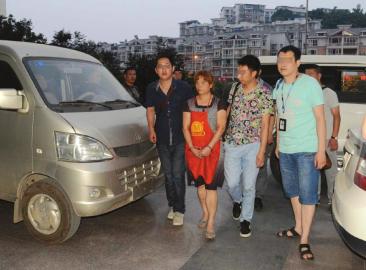 Ů����С11�������鸾����ɱ�˺�����֫����ʬ��ͼ��