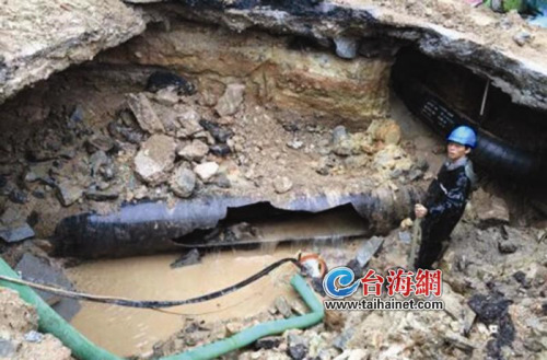 厦门吕厝又“发”大水施工挖破水管流失4万吨水(图)(2)