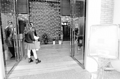 ���ɽ��ǰҹ�������̾�������Գ�ϯ����ͼ��