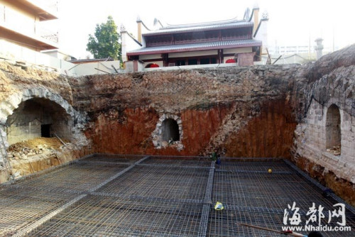 ���ݿ�Ԫ�µ����֡����ء��ص�����ͼ��