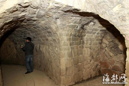 ���ݿ�Ԫ�µ����֡����ء��ص�����ͼ����2��