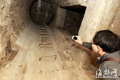 ���ݿ�Ԫ�µ����֡����ء��ص�����ͼ����3��