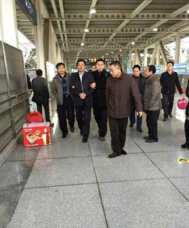 �����������г����ĺ��ڻ�վ���ͼ���Ա���ߣ�ͼ��