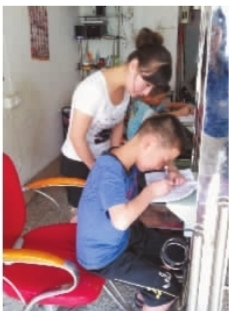 ���6��ǰ����ѧҵ�������˫��̥�ܵ���ѧ��ͼ��