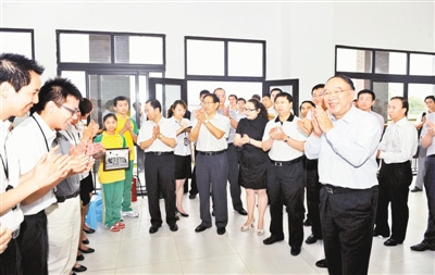 ���淫:��������Ϊ��ѧ���̵úò��ùؼ��ڽ�ʦ