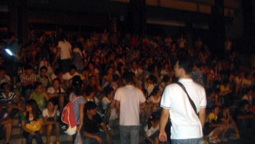 ����ʦ��У����Ӧѧ��ͨ��ռ��λ�����ھ��ָж�