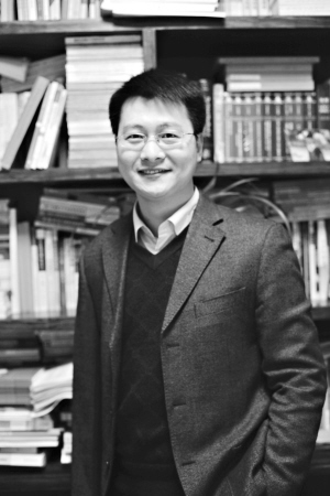 ���۸���������д����ж�ѧ��