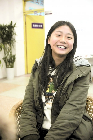 女孩跳高拔尖被保送北大 父母称意外尊重其兴趣