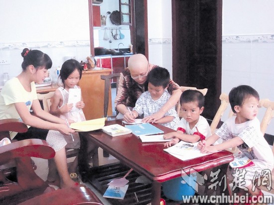 ɽ���ʦ�������񸨵����غ�������ѧ��������ͼ��