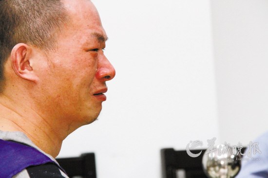 �ǰֳƽ���4��Ů������Űɱ�����󶾴���ͷ����