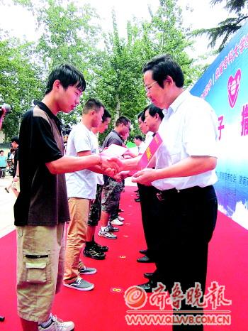 ���ϴ����ʽ��������׾���Խ�����ػ�����Խ��