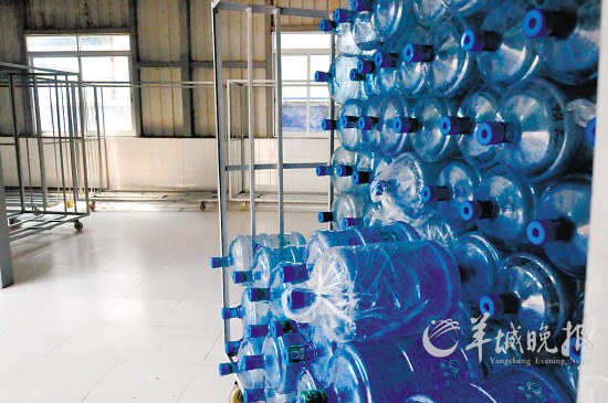 ��ũ������ˮ���ϸ���:ѧ�����޹�������ˮ����