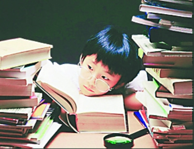 ������ͷ����Ϊ��У��������ֹ�Ǳ߰��ɳ²�