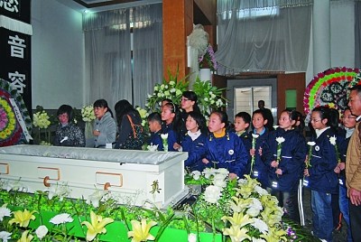 43��Ů��ʦ�����Ͽ��Ȼ����36��ѧ�������ͱ�