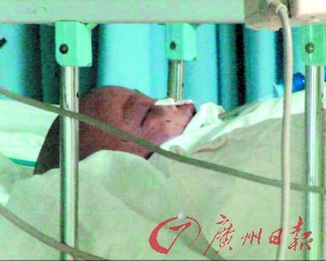 5岁女童遭母毒打摔下楼昏迷父母称其不听话(图)