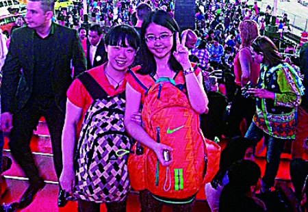 重庆女大学生暑期赴美打工花费两万流落街头(图)