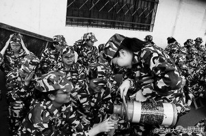 ��ѵ��װ��һ������Ʒ6�������ӵ�������Ԫ