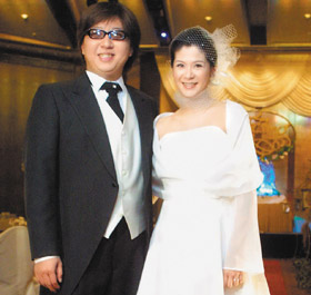 袁惟仁被妻子爆在外"偷腥" 死不认帐称没这回事