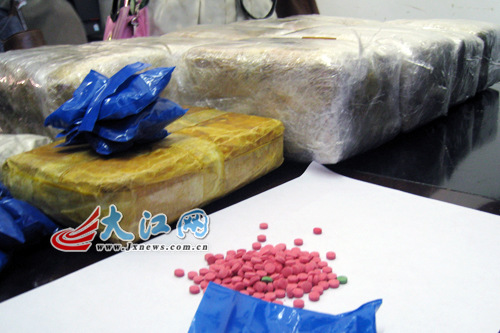 ����һ�Է��޺ϻﷷ����ץ �ɻ�15�������(ͼ)