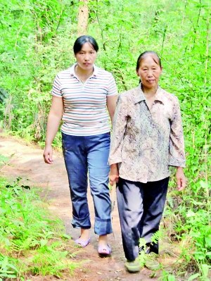 ����������ϱ�������ص�800Ķɭ��ĬĬ�ػ�32��