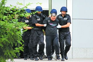 �������Ű����ֽ�ִ�����̳Ƶ��Ǳ߸���������