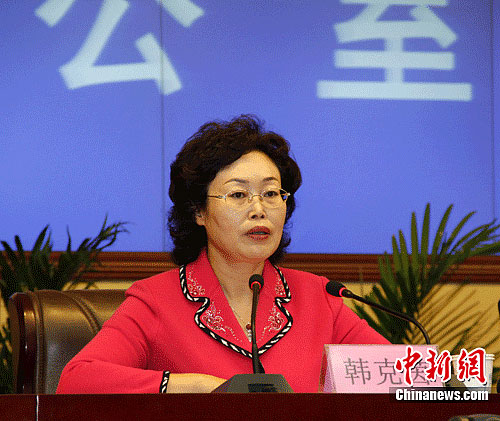 ���ཫ�Ӽӿ������Ȼ��ڱ�����ŮάȨ