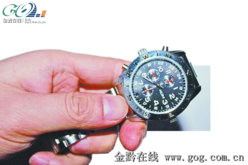 男子疑被"戴绿帽" 卧室放微型摄像机监视老婆