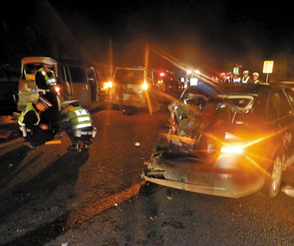 ����׷βδ��ʱ�����ؿ���ײ��7��5�ˣ�ͼ��