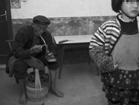 ���ӳַ�����ǹ���ٳ�ΪŮ����ѧ�ѣ�ͼ��