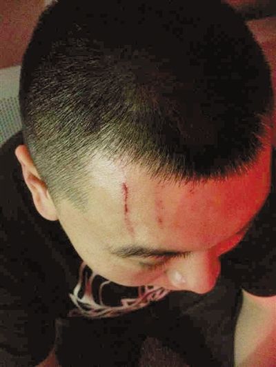 京城四少之一王烁街头打人 向受伤夫妇电话道歉