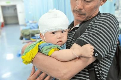 ����������1��Ӥ�����˾�����ҹ�Ѳ�������